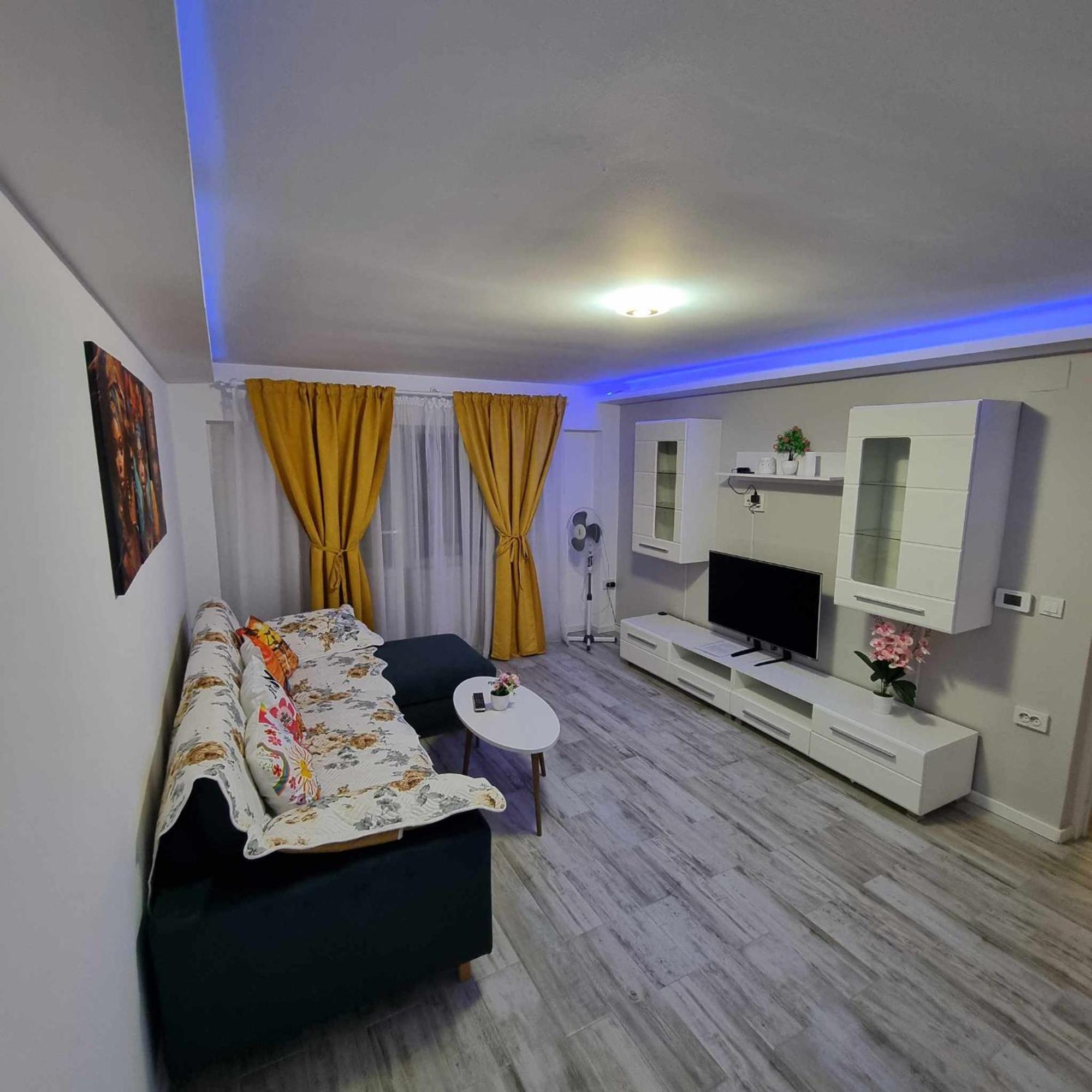 Luxurious Apartment With 3 Rooms And 2 Bathrooms In Corabia Ngoại thất bức ảnh